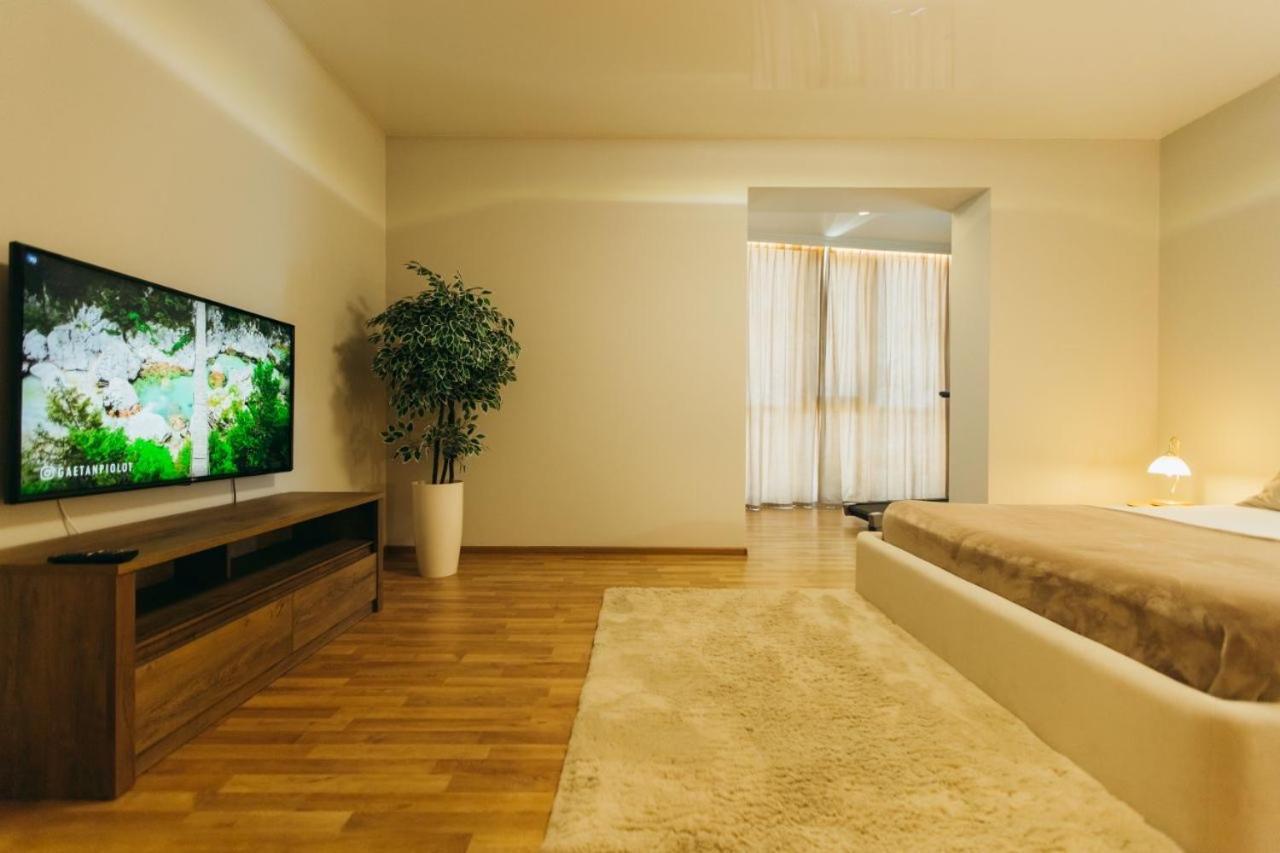 Atlant Luxury Big Family Apart On Golovna З Двома Окремими Спальнями Навпроти Тц Депот Безконтактне Заселення Черновцы Экстерьер фото